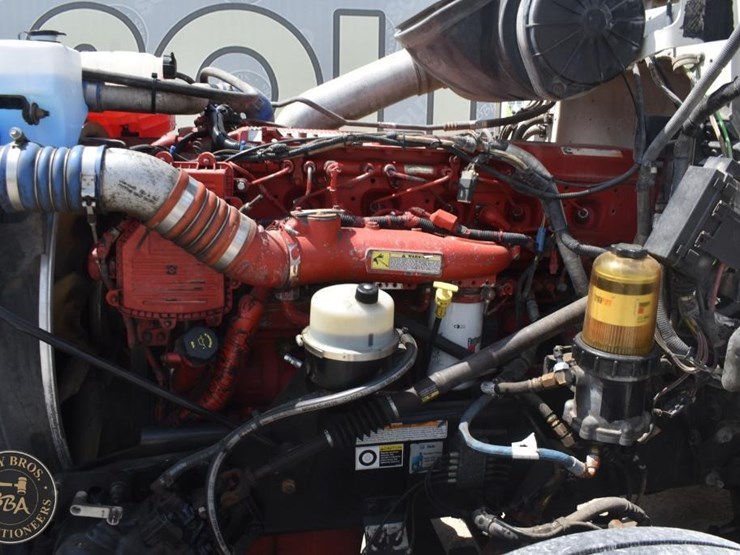 2012-peterbilt-386-image-28