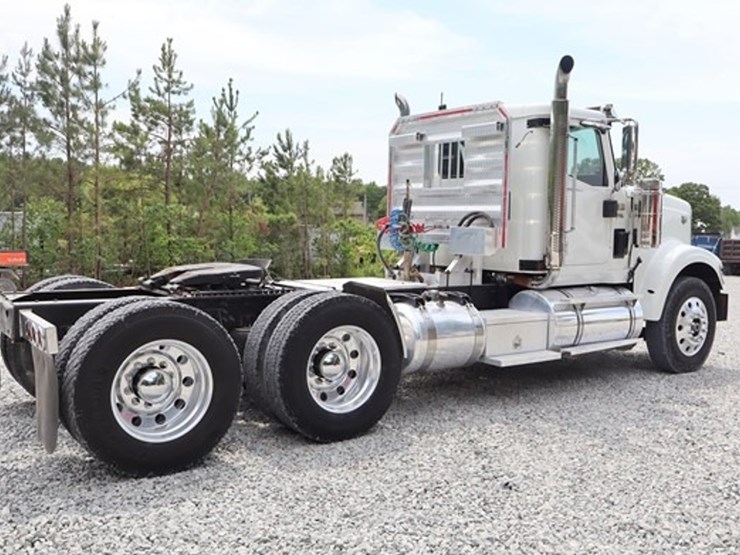 #542-•-2011-international-eagle-day-cab-truck-image-5