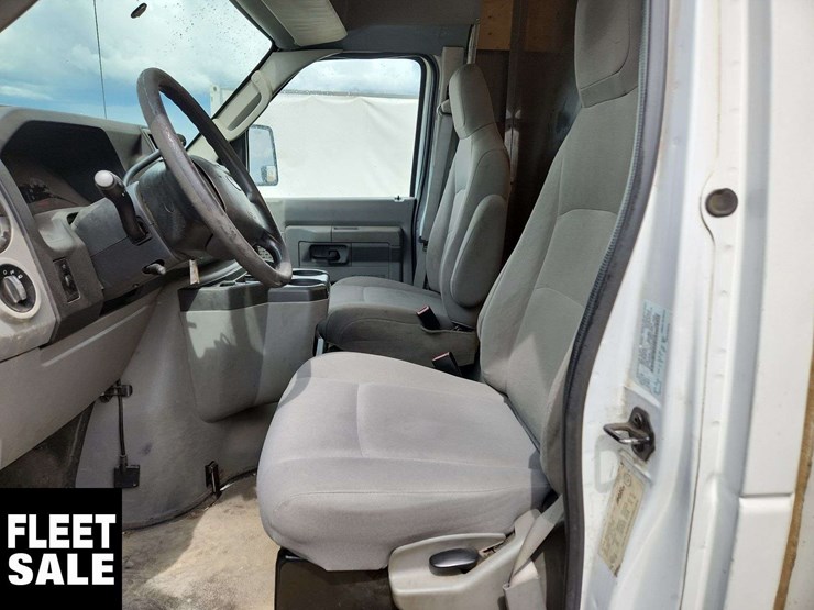 2012-ford-e450-image-17