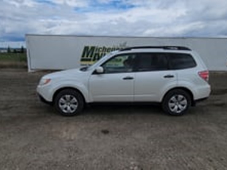 2011-subaru-forester-image-5