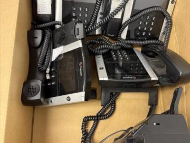 (11)-office-phones-image-2