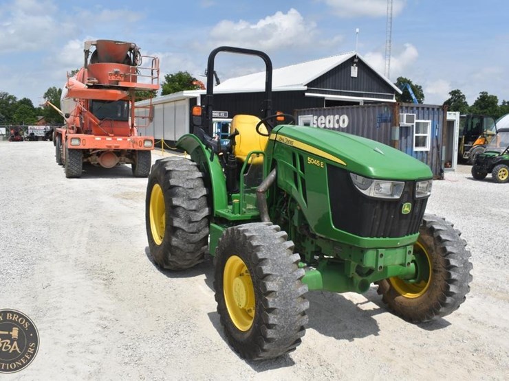 2021-john-deere-5045e-image-20