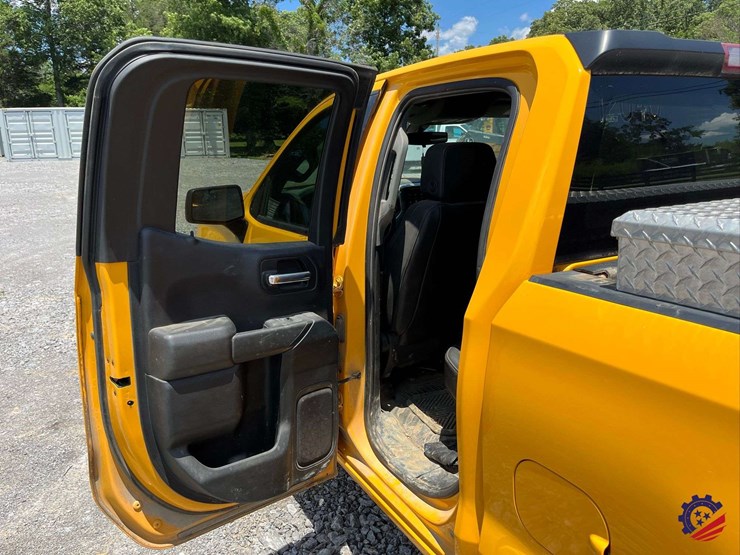 2021-chevrolet-silverado-4x4-pickup-truck-image-49