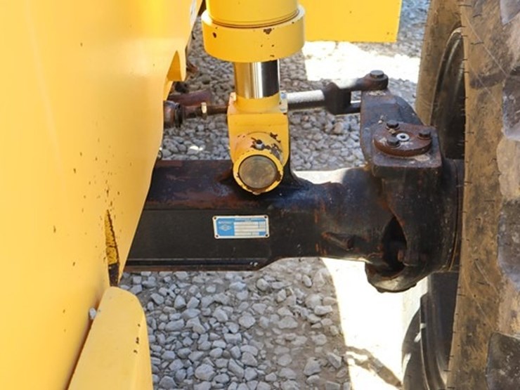 2004-pettibone-6044-image-22