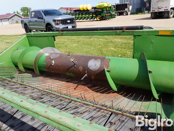 john-deere-212-image-17