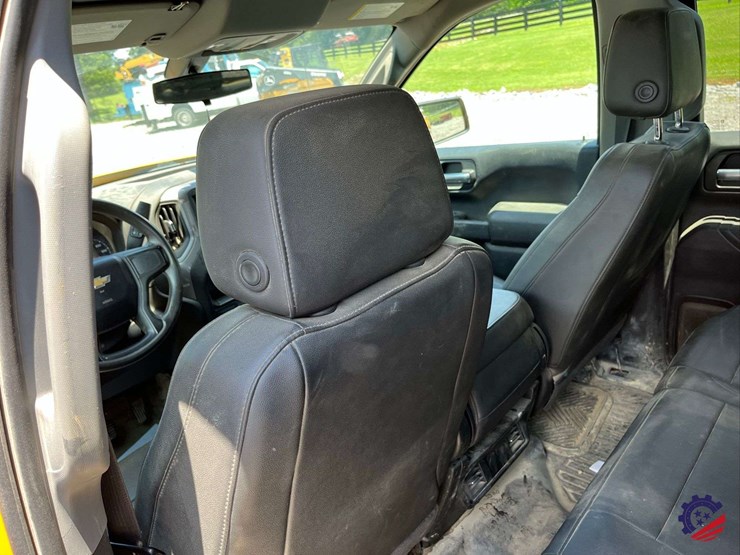 2021-chevrolet-silverado-4x4-pickup-truck-image-54