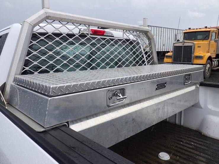 2016-ford-f150-xl-image-15