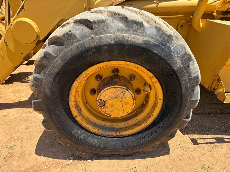 caterpillar-416c-image-30