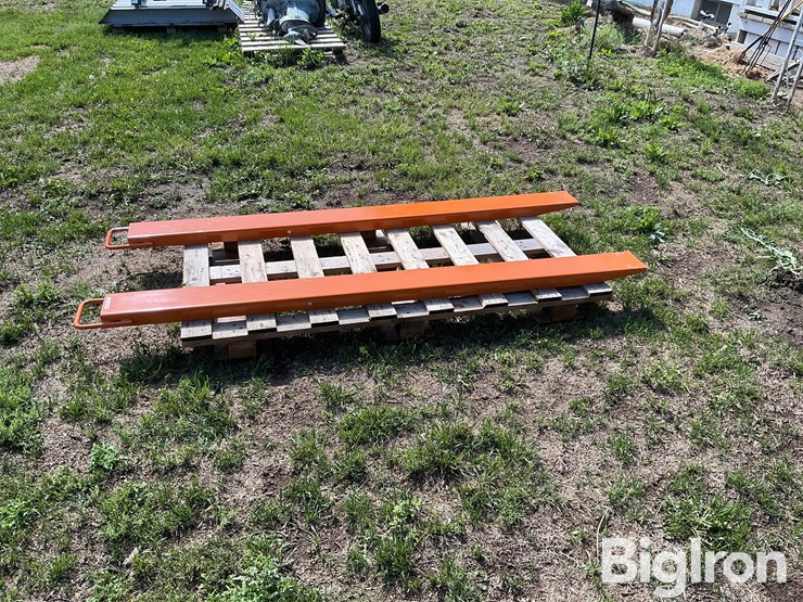 pallet-forks-image-8