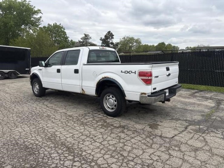 2014-ford-f150-xl-image-3