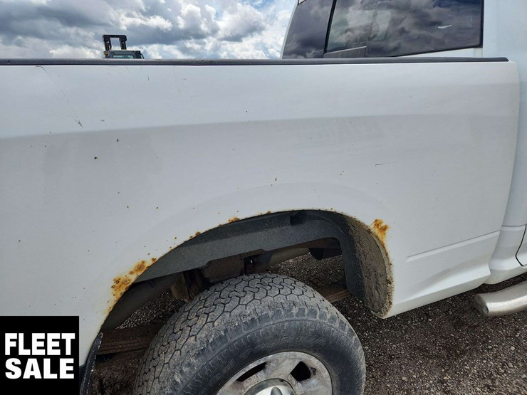 2012-dodge-2500-image-31