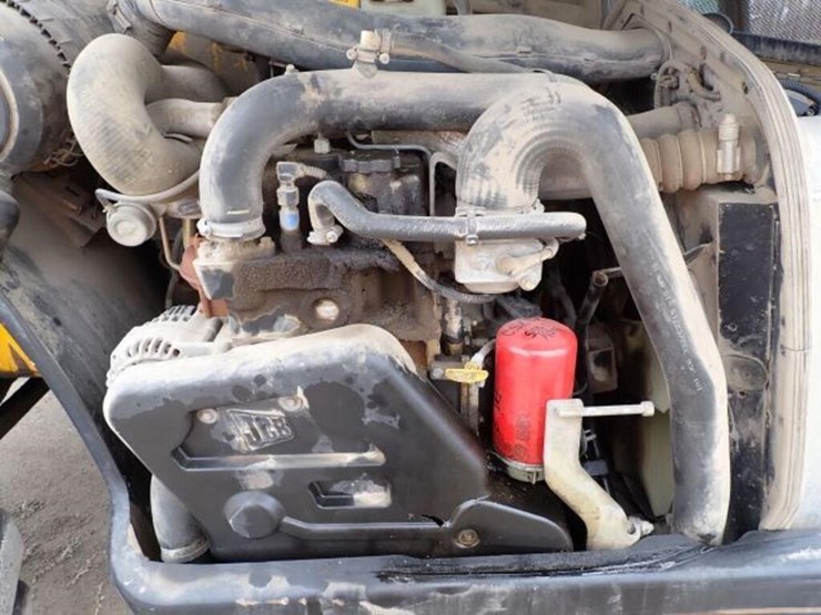 2010-jcb-510-56-image-34