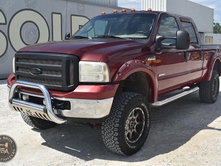 2006-ford-f250-lariat-image-1