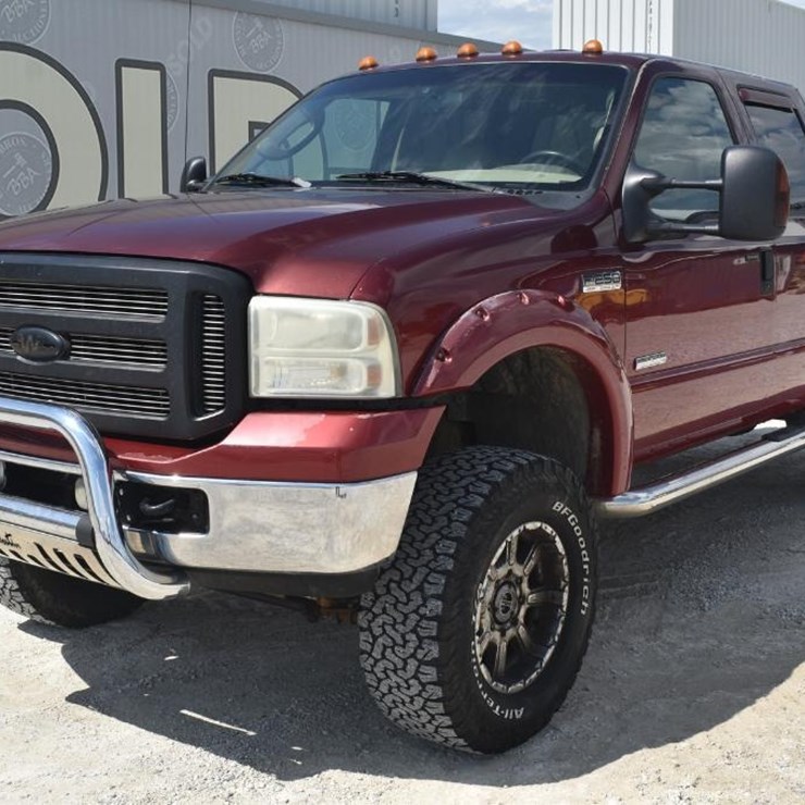 2006 FORD F250 LARIAT