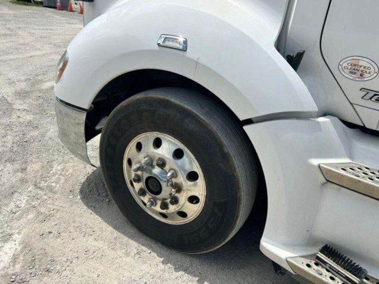 2020-kenworth-t680-image-55