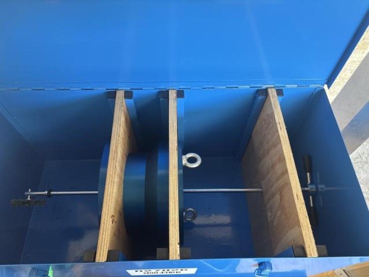 mueller-8in-gas-tapping-trailer-image-23