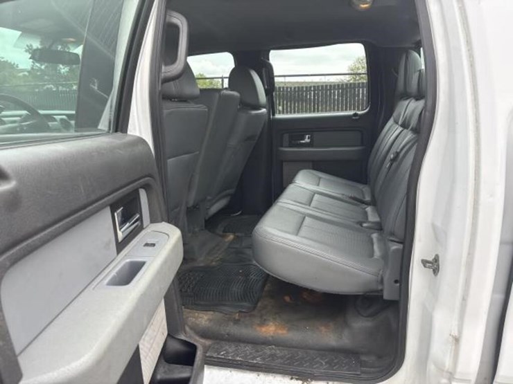 2014-ford-f150-xl-image-13