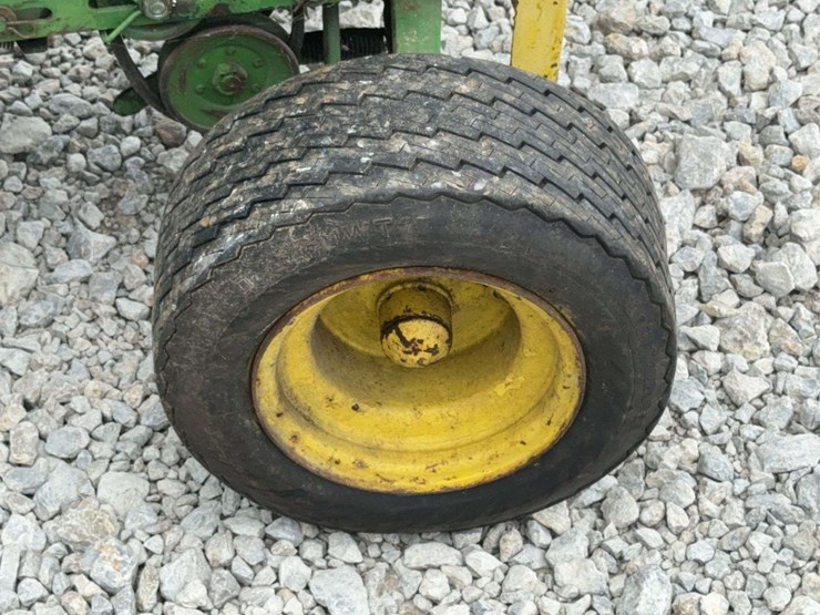 1968-john-deere-110-image-11
