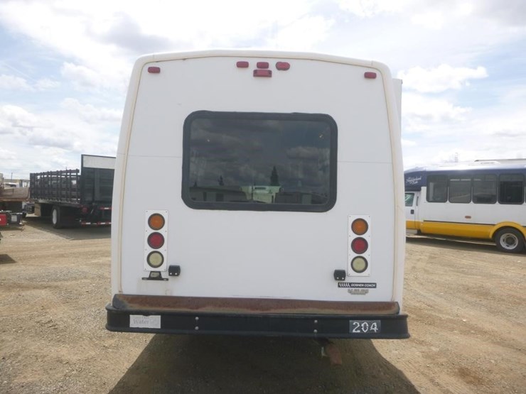 2002-ford-e450-image-7