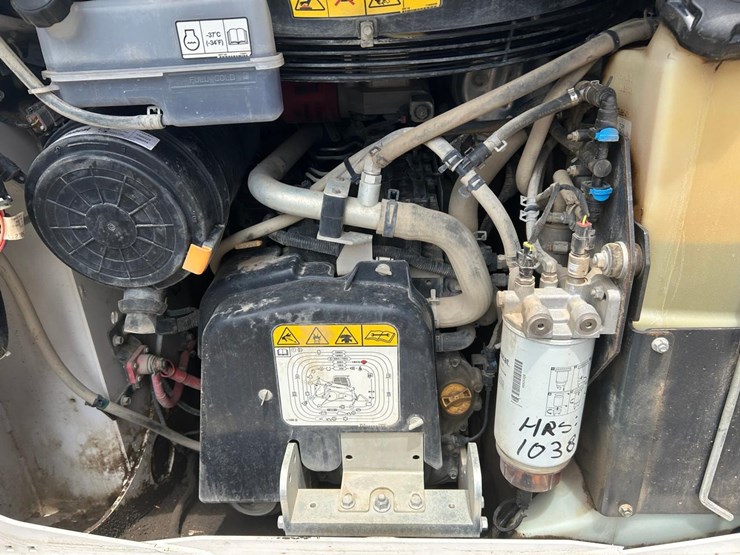 2022-bobcat-t76-image-15