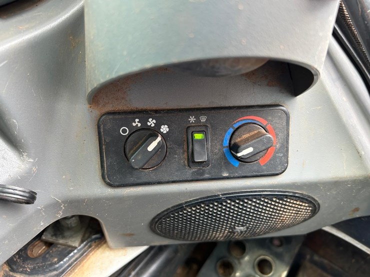 2019-bobcat-t770-image-27