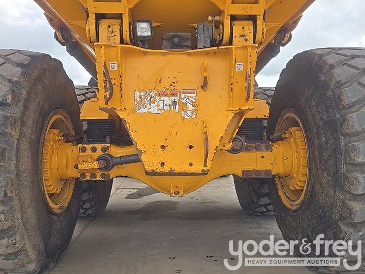 2021-volvo-a25g-image-32