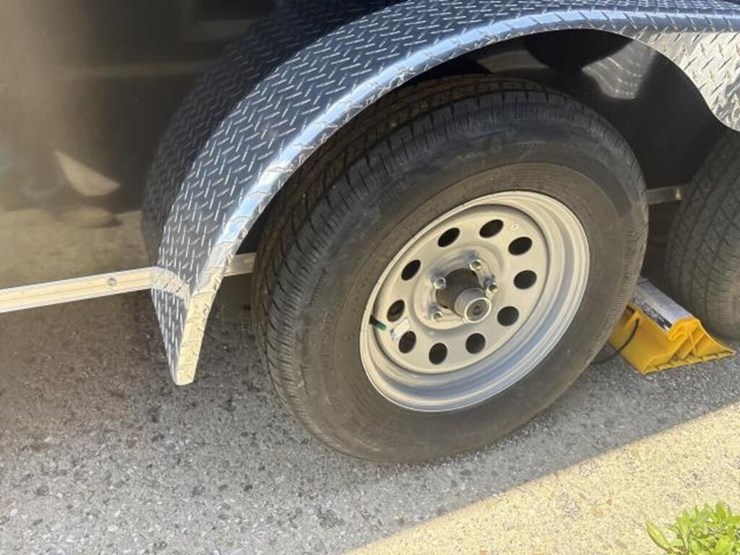 mueller-8in-gas-tapping-trailer-image-56