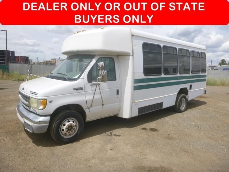 2002-ford-e450-image-1