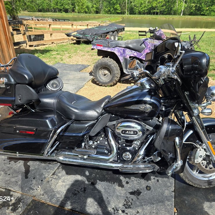#222 • 2013 HARLEY DAVIDSON ELECTRA GLIDE - LOCATED IN CENTERVILLE, TN