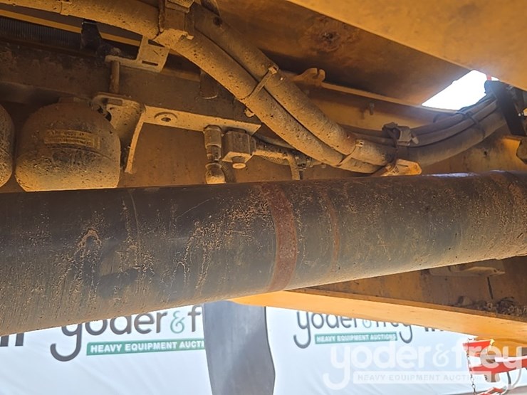 2020-volvo-a25g-image-28