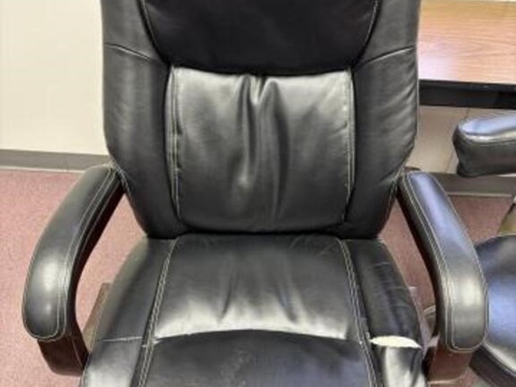 (3)-office-chairs-image-2