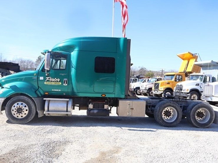 2012-international-prostar-image-2