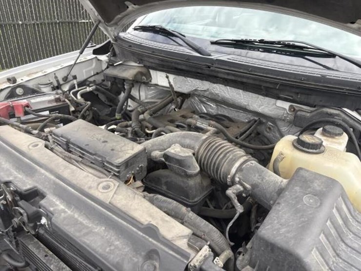 2011-ford-f150-xl-image-20