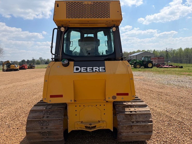 2021-deere-650k-lgp-image-4