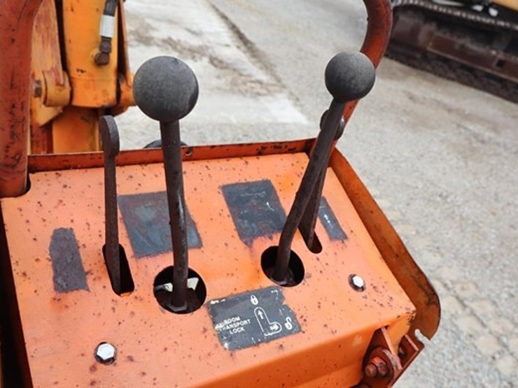 ditch-witch-3210-image-12