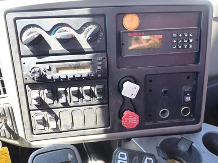 2010-international-transtar-8000-image-28