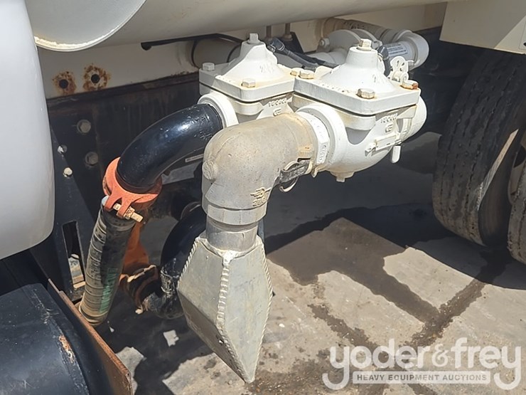 2019-ford-f750-xl-image-25
