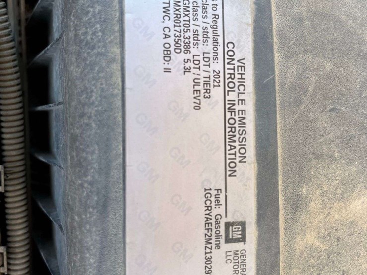 2021-chevrolet-silverado-4x4-pickup-truck-image-30