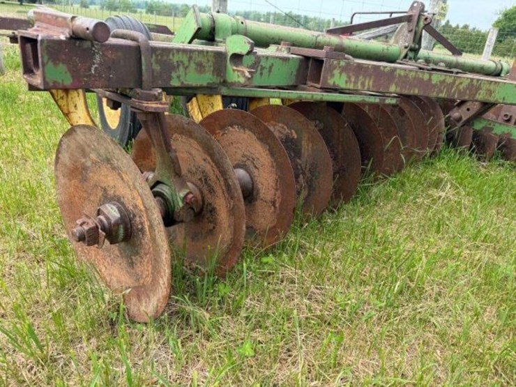 john-deere-14-image-6
