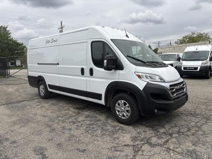2024-dodge-3500-image-6
