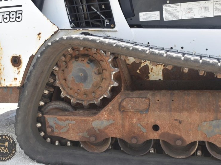 2019-bobcat-t595-image-42