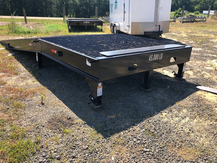 #572-•-25'-metal-loading-ramp-image-1