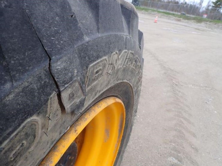 2010-jcb-510-56-image-73