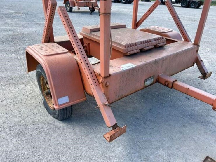 tow-behind-sign-board-image-12