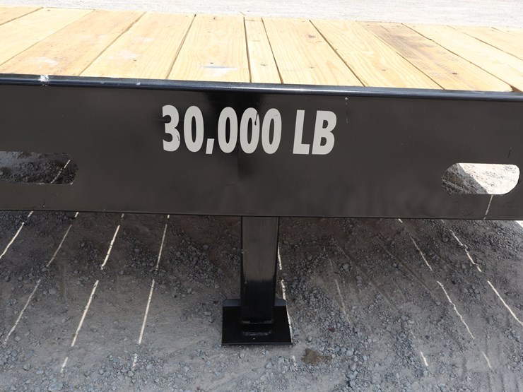 #570-•-20'-loading-ramp-image-8
