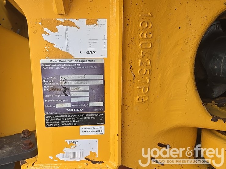 2021-volvo-a25g-image-65