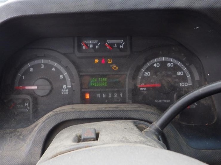 2009-ford-e350-image-21