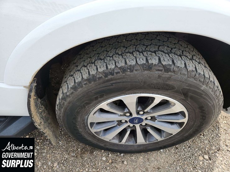 2015-ford-expedition-image-14