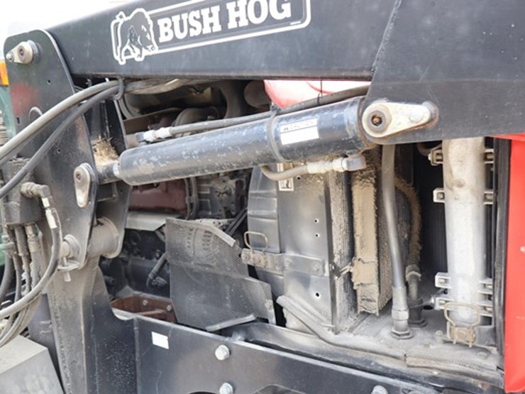 2005-massey-ferguson-5460-image-22