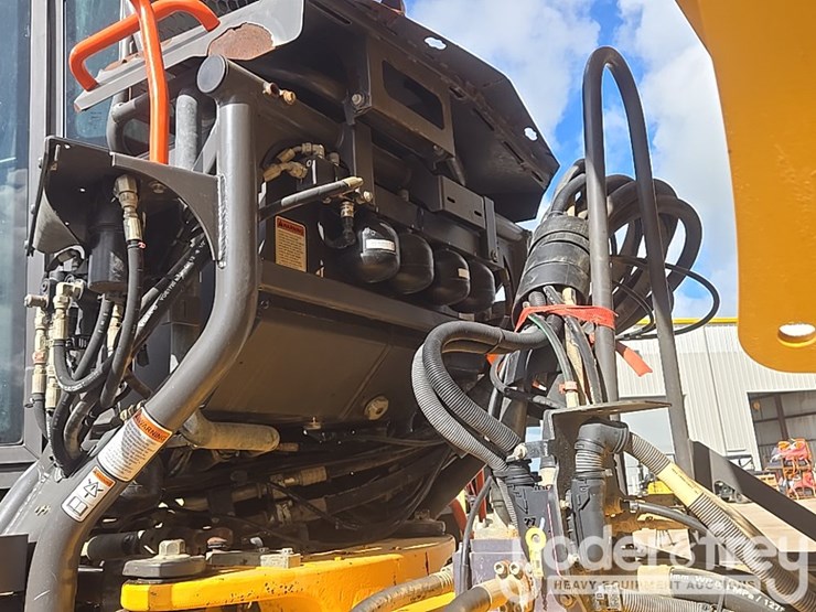 2020-volvo-a25g-image-18